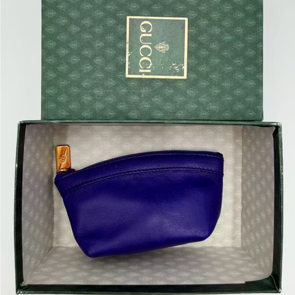 Gucci Purple Leather Cosmetic Pouch with Gold-Tone Zip Pull - Picture 2 of 2